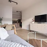 Legnicka Adam I Ela Lägenhet *